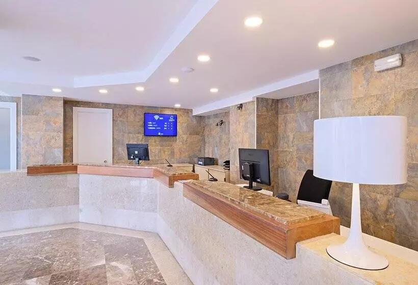 Azuline Hotel Palmanova Garden