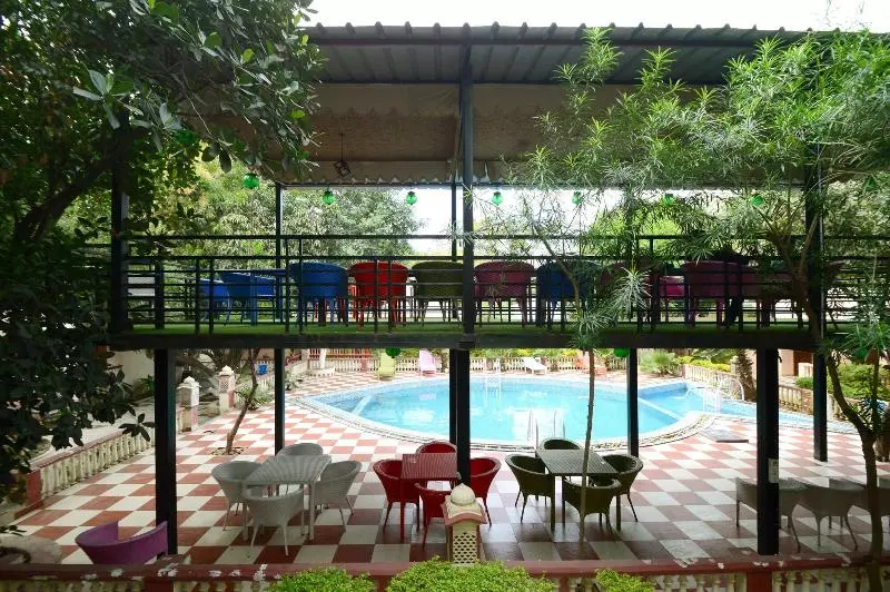 هتل The Heritage Village Resort