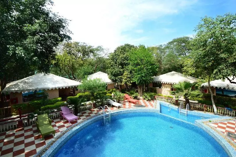 هتل The Heritage Village Resort