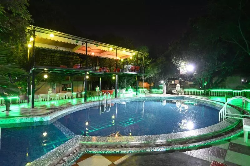 هتل The Heritage Village Resort