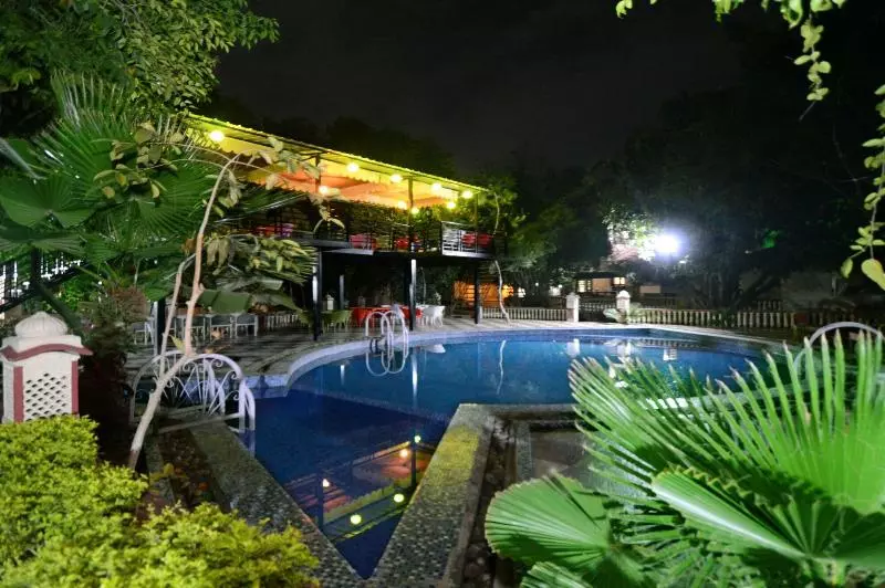 هتل The Heritage Village Resort
