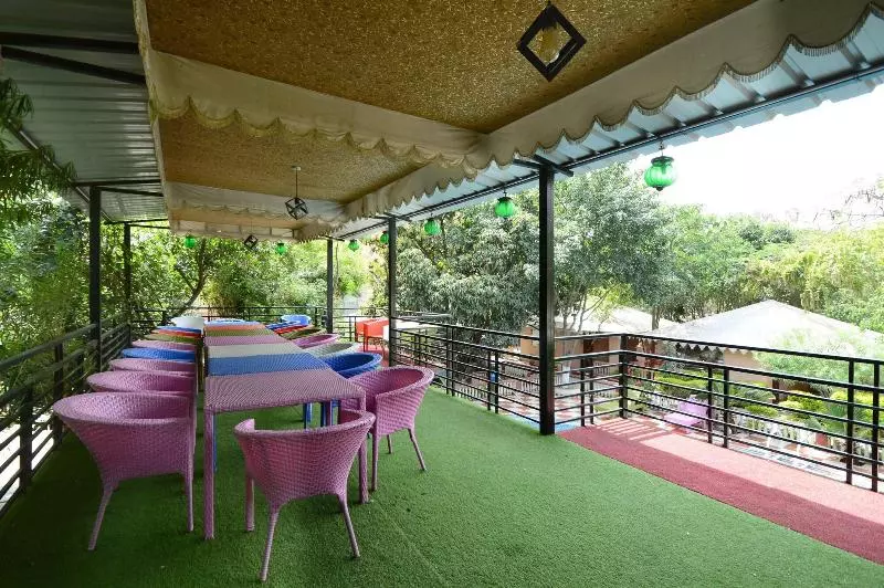 هتل The Heritage Village Resort
