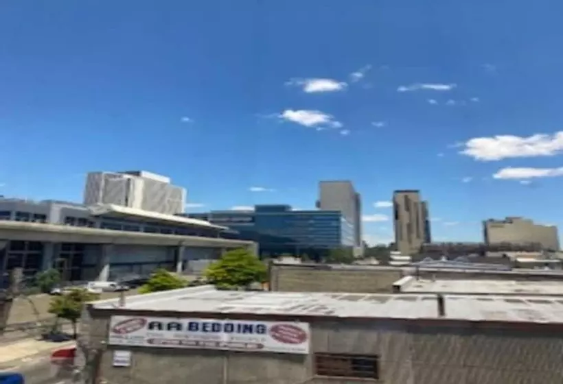 Отель Blue Bird Inn