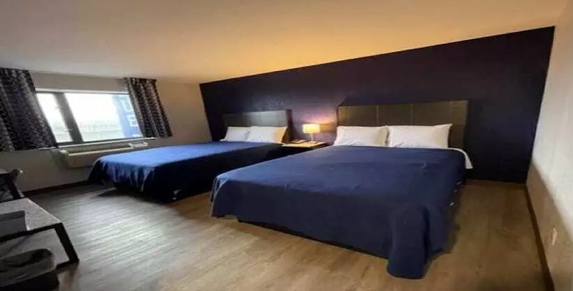 Отель Blue Bird Inn