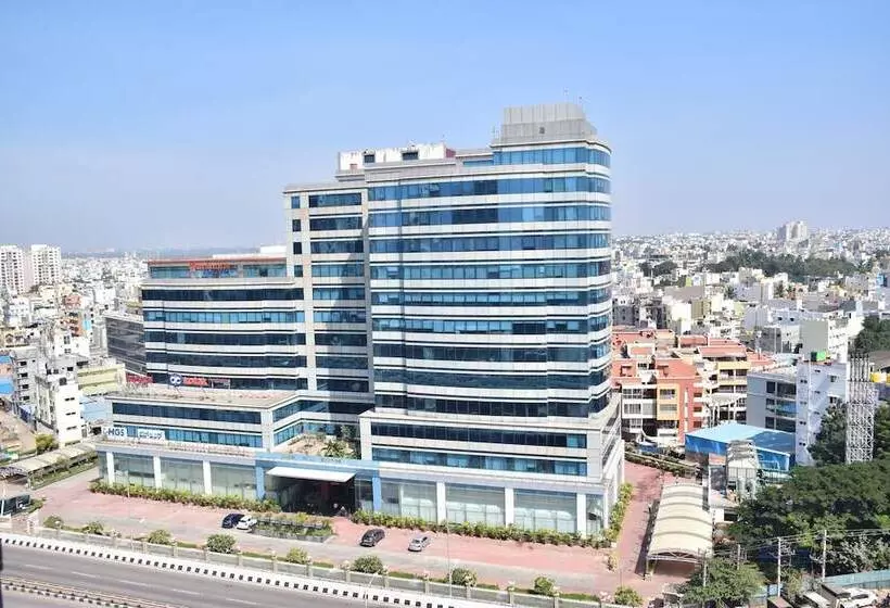 ホテル Ibis Bengaluru Hosur Road   An Accor Brand