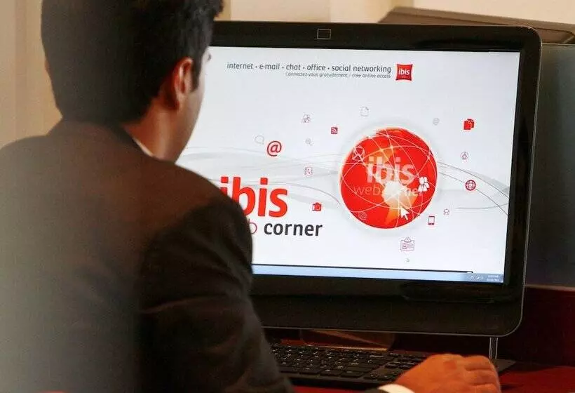 ホテル Ibis Bengaluru Hosur Road   An Accor Brand