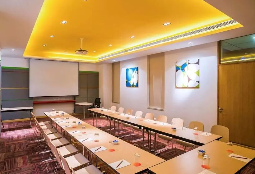 ホテル Ibis Bengaluru Hosur Road   An Accor Brand