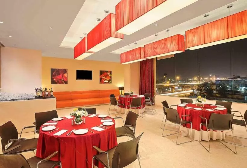 ホテル Ibis Bengaluru Hosur Road   An Accor Brand
