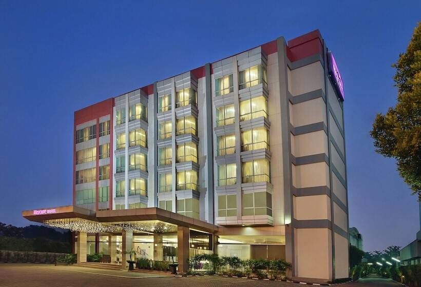 בית מלון כפרי Mercure Pontianak City Center