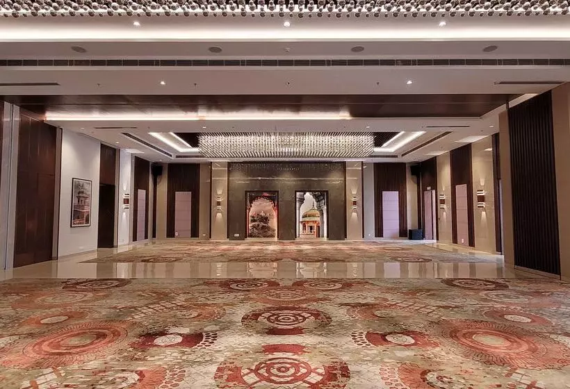 Radisson Blu Hotel, Greater Noida