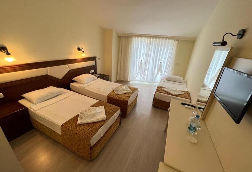 فندق Valeri Beach