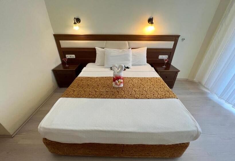 فندق Valeri Beach