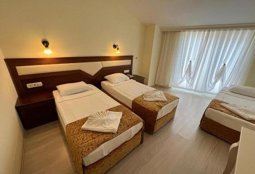 فندق Valeri Beach