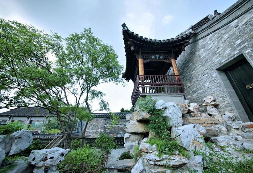 Отель Yangzhou Centre And Residence