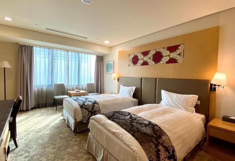 Golden Tulip Zhong Xin Hotel Taichung