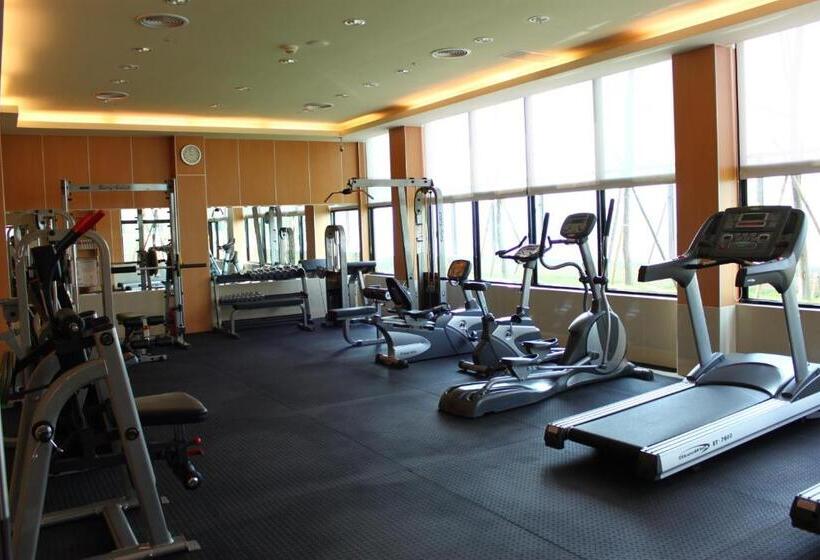 Golden Tulip Zhong Xin Hotel Taichung