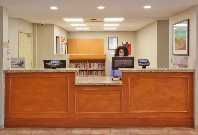 Candlewood Suites Eastchase Park, An Ihg