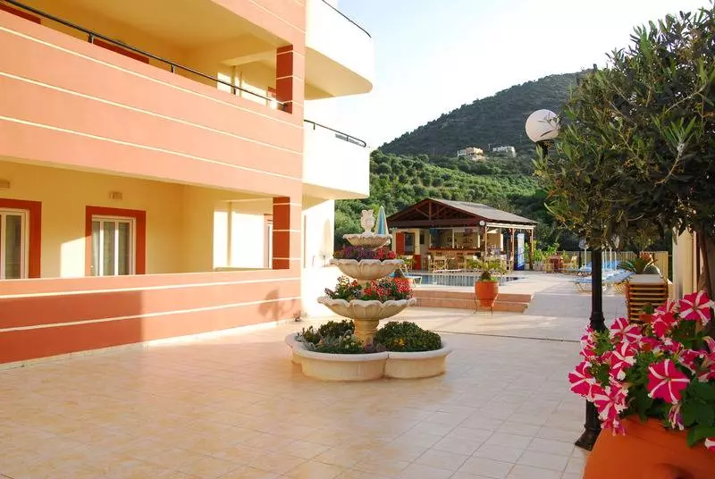 Elpis Studio Apartments