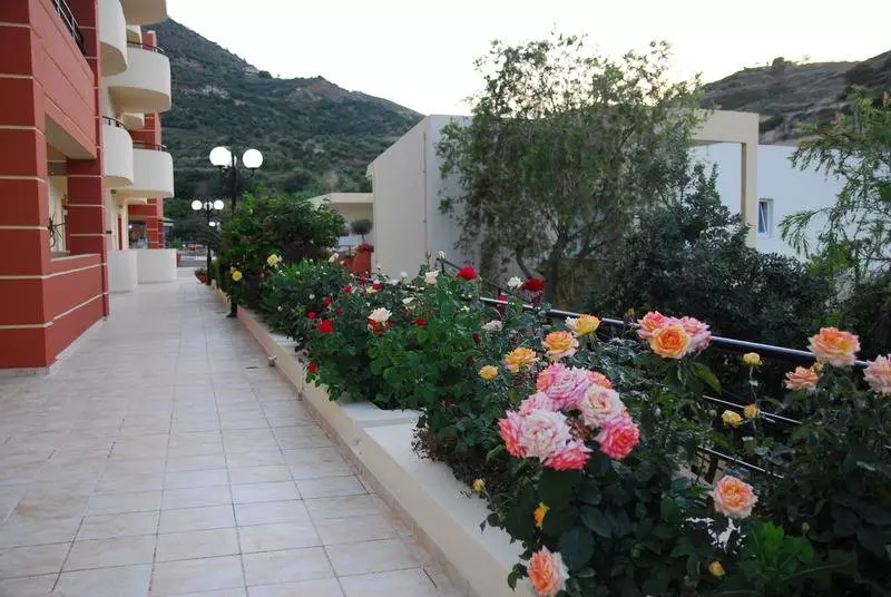 Elpis Studio Apartments