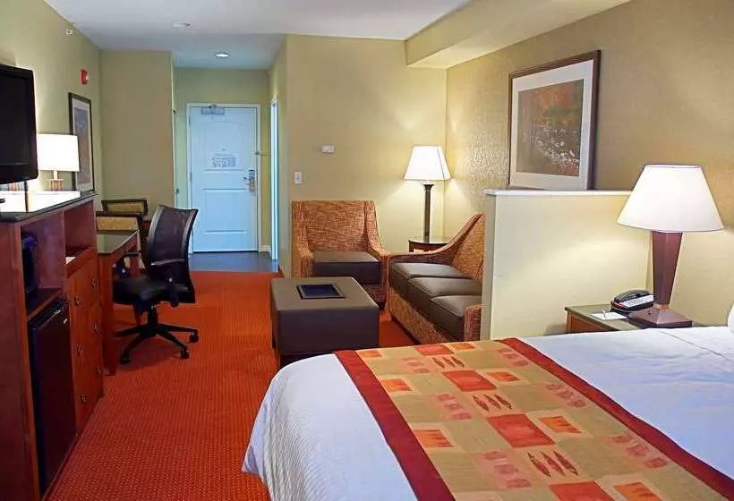 Отель Best Western Plus Canyon Pines