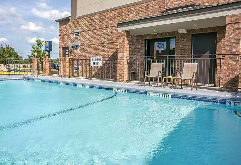 ホテル Comfort Inn & Suites Augusta West Near Fort Eisenhower