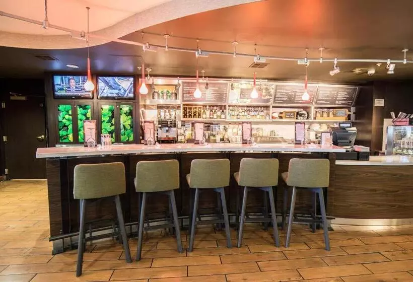 ホテル Courtyard By Marriott Merced