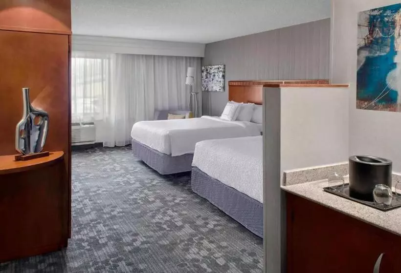 Otel Courtyard By Marriott Paramus