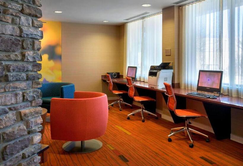 בית מלון כפרי Courtyard By Marriott Paramus