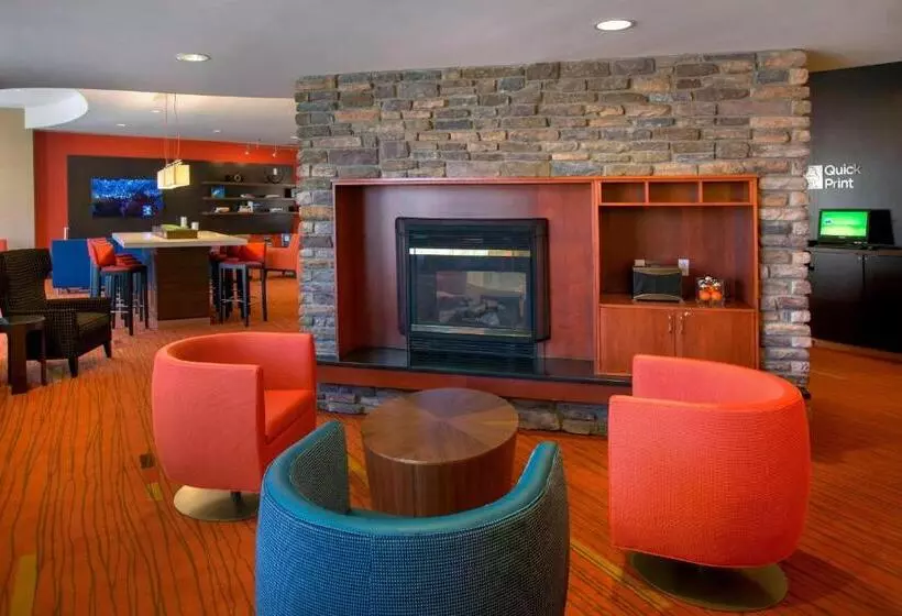 Otel Courtyard By Marriott Paramus