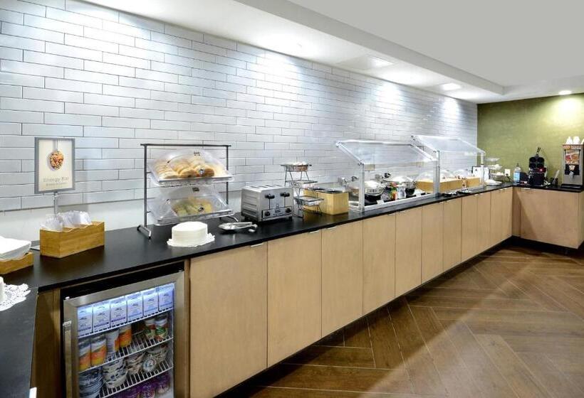 בית מלון כפרי Fairfield Inn Greensboro Airport