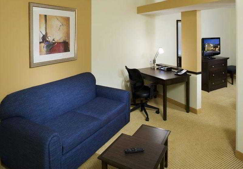 فندق Fairfield Inn & Suites Houston Intercontinental Airport