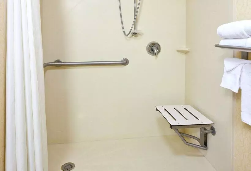 호텔 Hampton Inn & Suites Lino Lakes