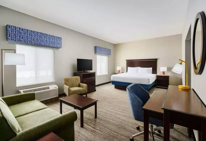 هتل Hampton Inn & Suites West Sacramento