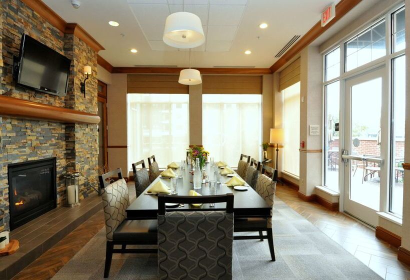 Отель Hilton Garden Inn Clifton Park