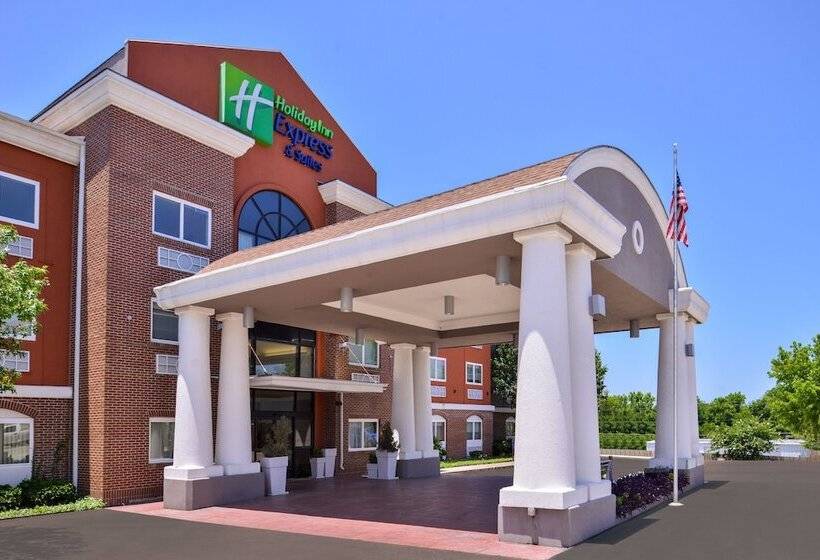 Holiday Inn Express Hotel & Suites Elgin, An Ihg