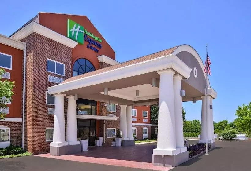 Holiday Inn Express Hotel & Suites Elgin, An Ihg