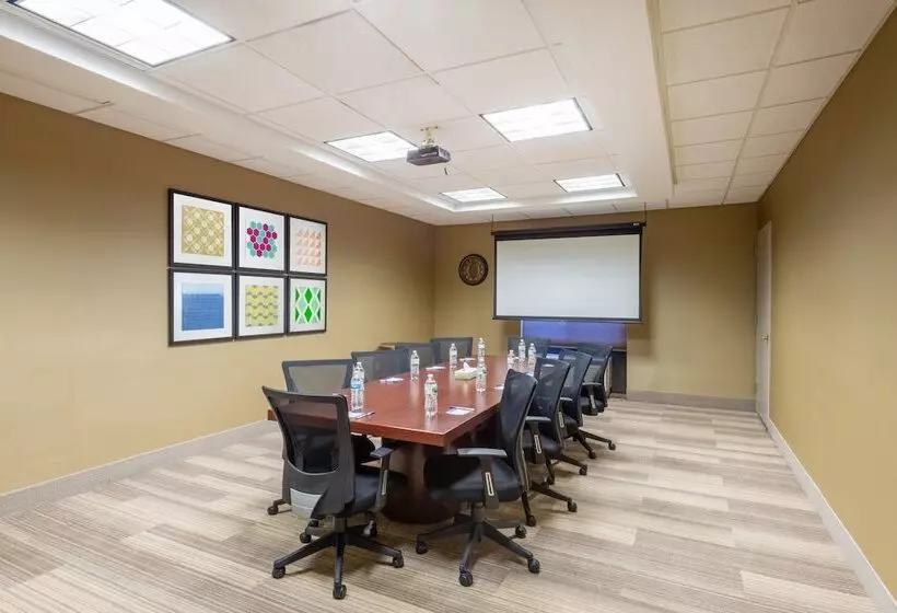 Holiday Inn Express Hotel & Suites Erie An Ihg