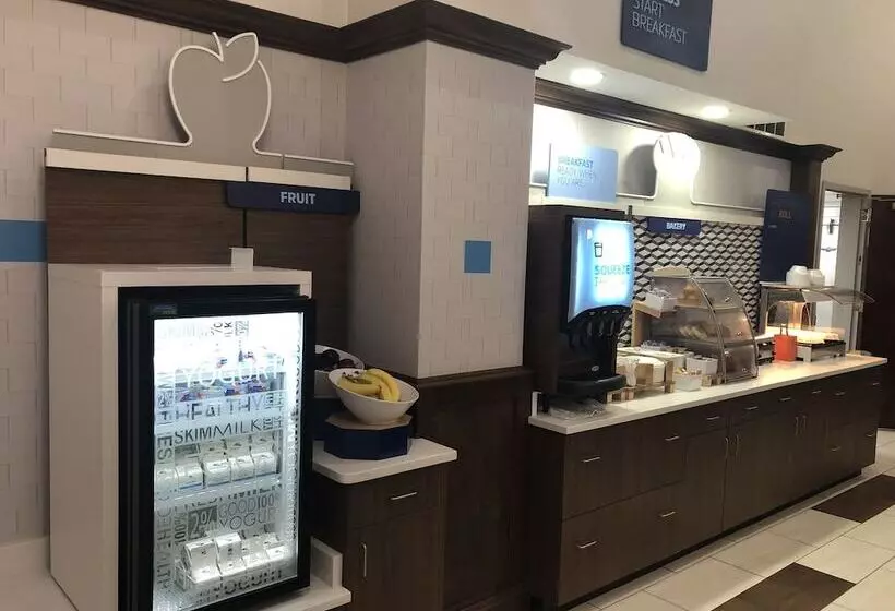 Holiday Inn Express Hotel & Suites Erie An Ihg