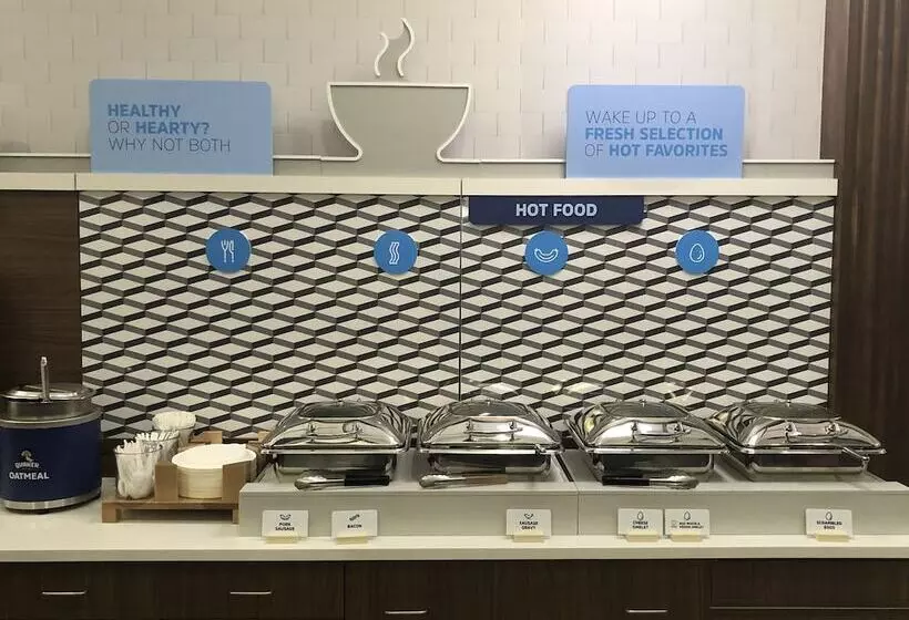 Holiday Inn Express Hotel & Suites Erie An Ihg