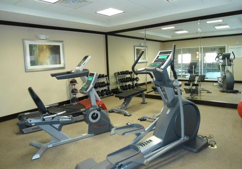 هتل Holiday Inn Express And Suites Alpine, An Ihg