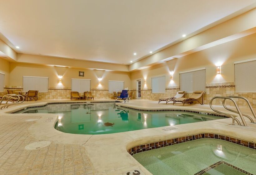 هتل Holiday Inn Express And Suites Alpine, An Ihg