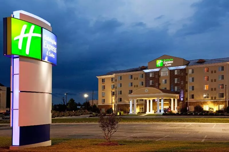 Holiday Inn Express Hotel And Suites Petersburg Fort Lee, An Ihg