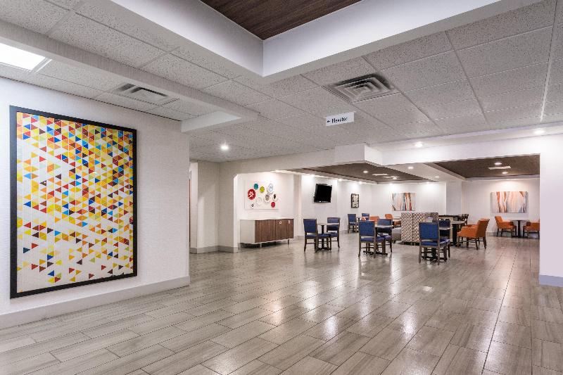 Holiday Inn Express Hotel And Suites Petersburg   Fort Lee, An Ihg