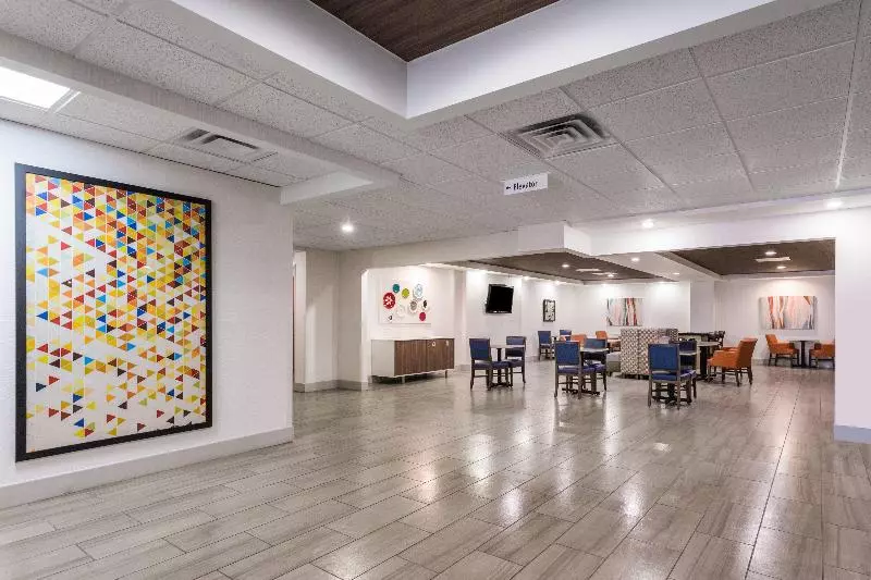Holiday Inn Express Hotel And Suites Petersburg Fort Lee, An Ihg