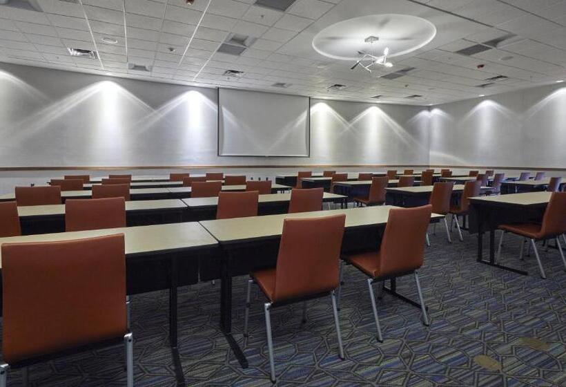 Отель Holiday Inn Express : Eugene Springfield, An Ihg