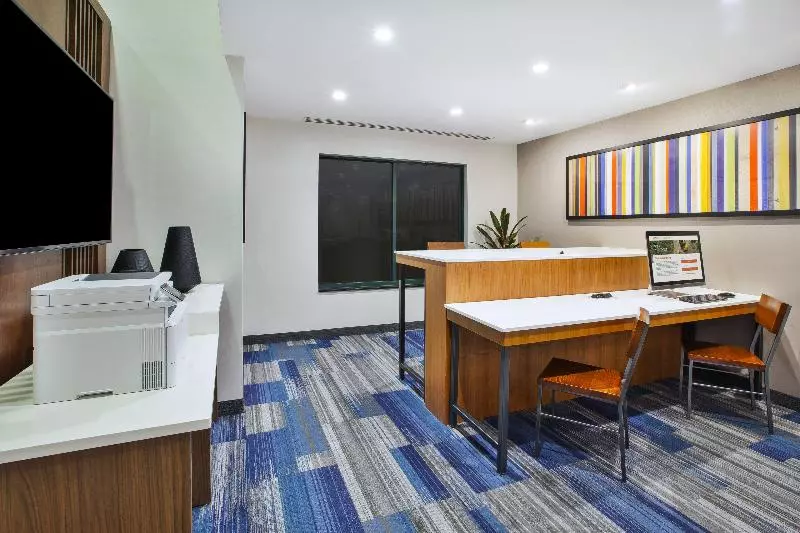 Отель Holiday Inn Express Rochester Victor, An Ihg