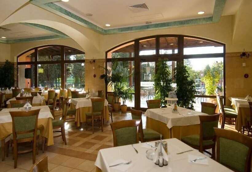 هتل Hrizantema All Inclusive