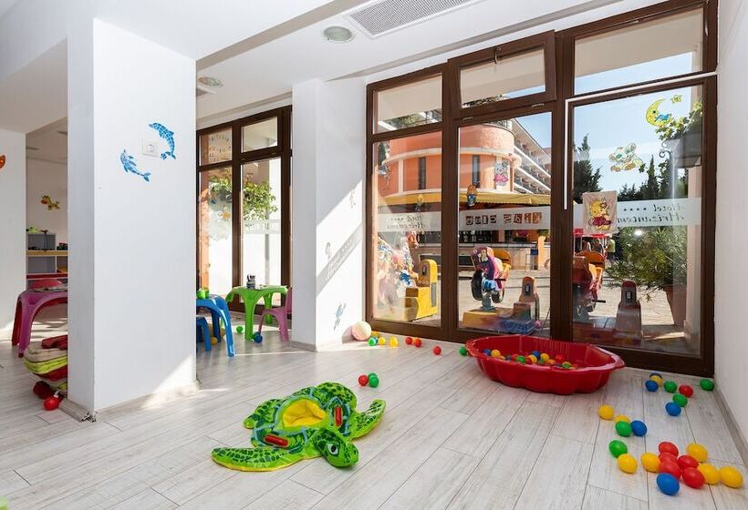 هتل Hrizantema All Inclusive