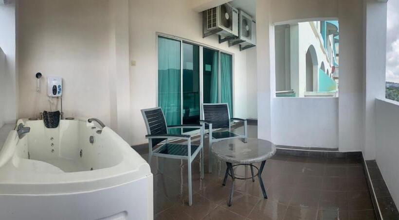 Szálloda Marina Island Pangkor Resort &