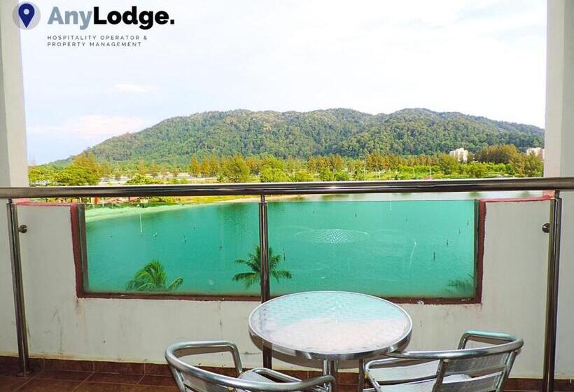 Otel Marina Island Pangkor Resort &